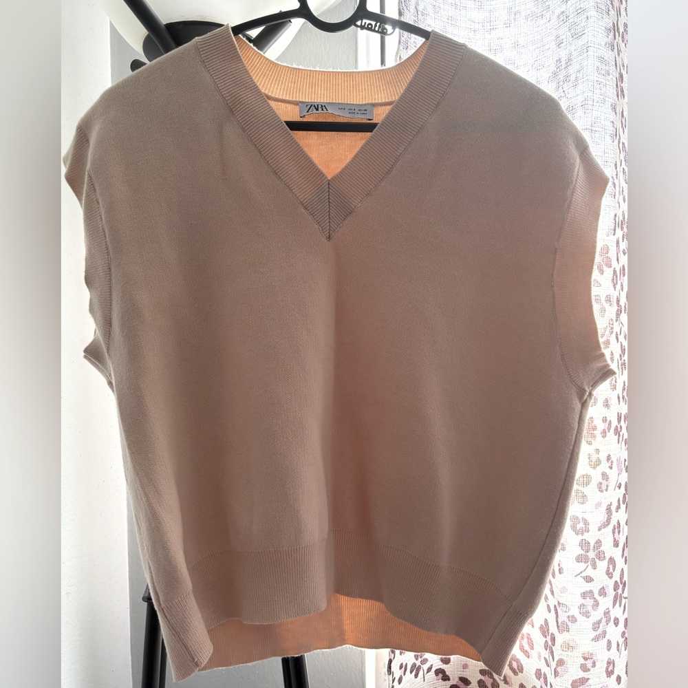 Zara Plush Vest/ Ecru/ Size S